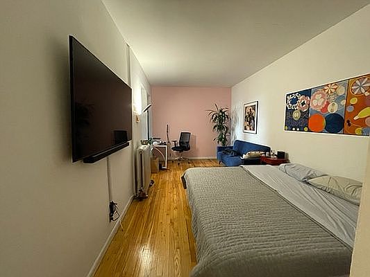 1st image of 214 W 92nd St APT 2D