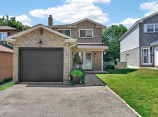 26 Fox Run, Barrie, ON L4N 5L5