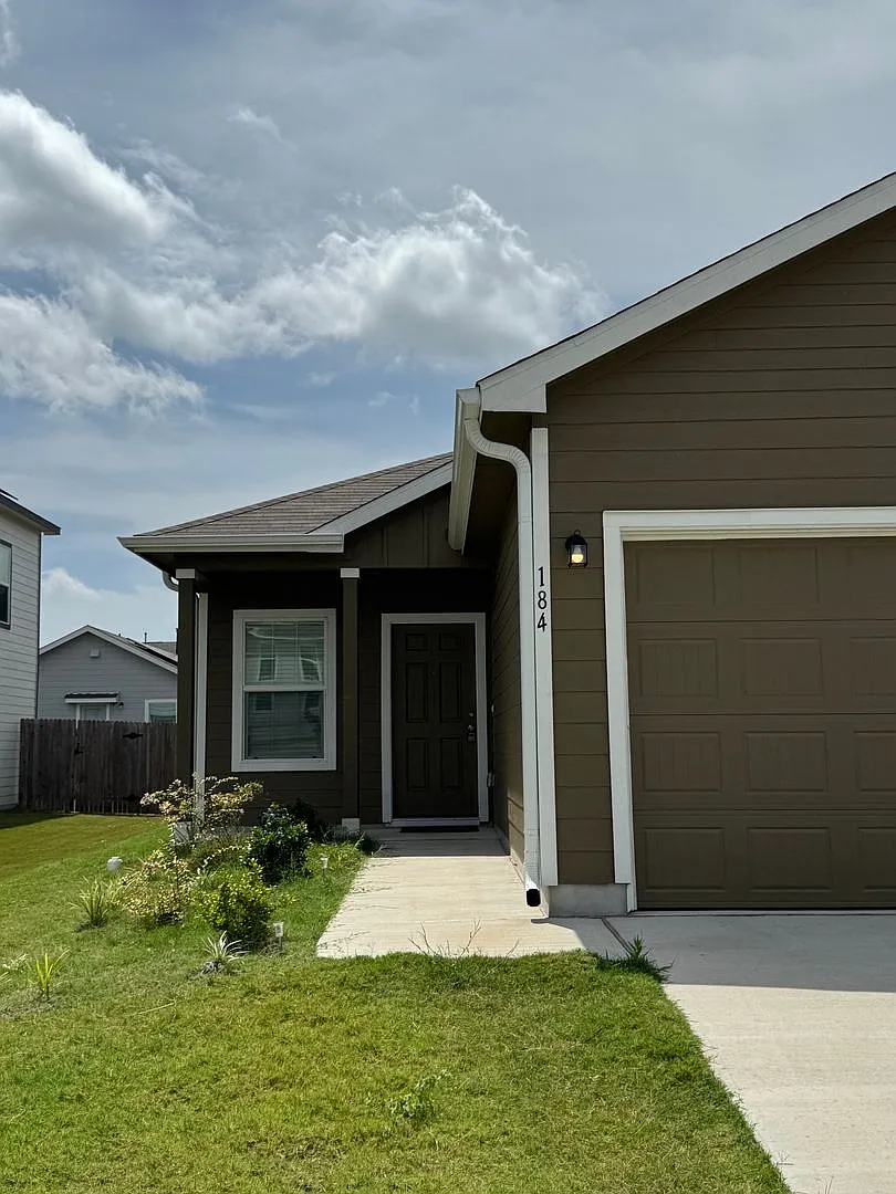 Building Photo - 184 Agate Cliff Dr
