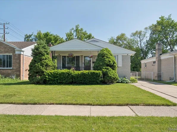 24315 Currier St, Dearborn Heights, MI 48125