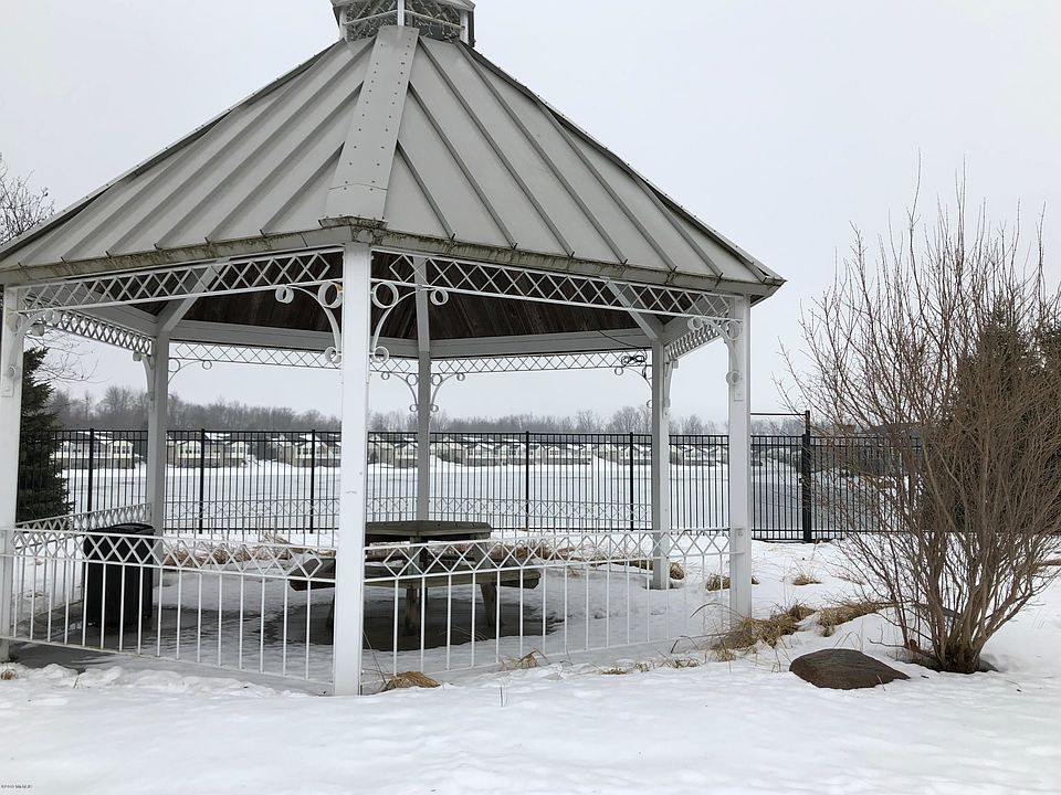 2nd image of 7430 Watermark Dr