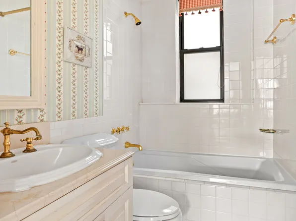 255 West 84th Street image 16 of 22