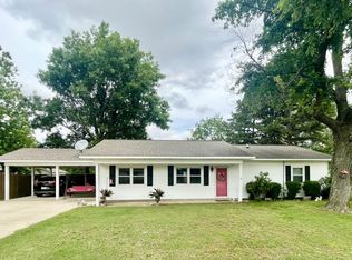 419 W McKinley Ave, Bernie, MO 63822