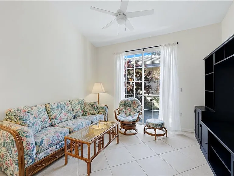 7630 Whitebridge Gln — Photo 17