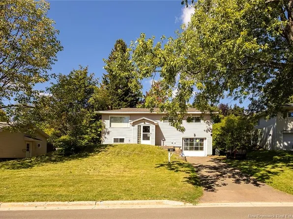 139 Sussex Ave, Riverview, NB E1B 3A5