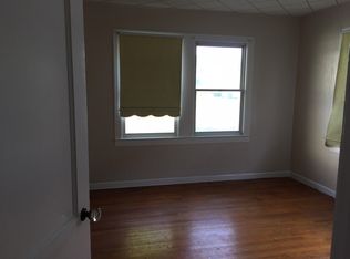 2146 Armstrong Ave, Port Neches, TX 77651