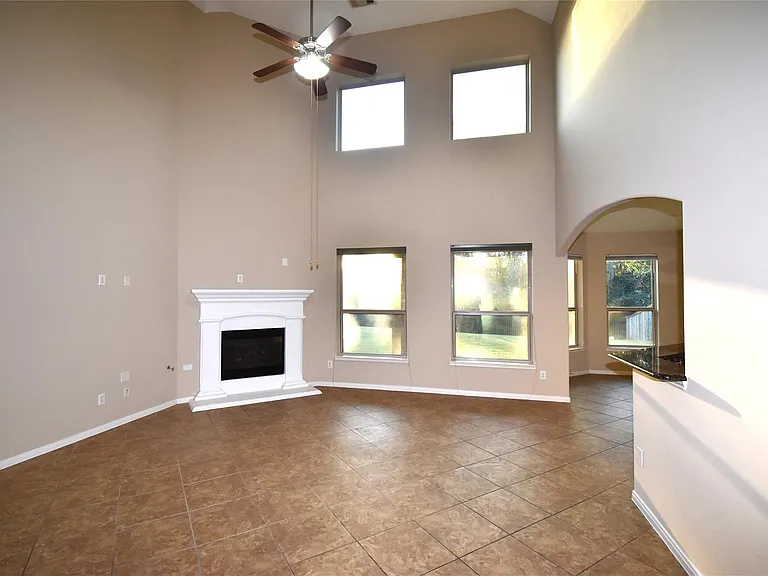 51 S Greenprint Cir — Photo 6