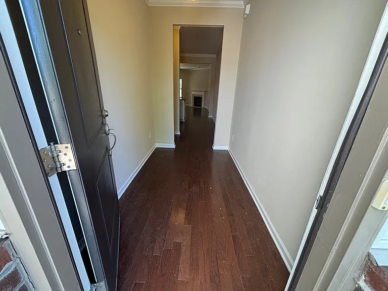 451 Shakespeare Dr — Photo 10