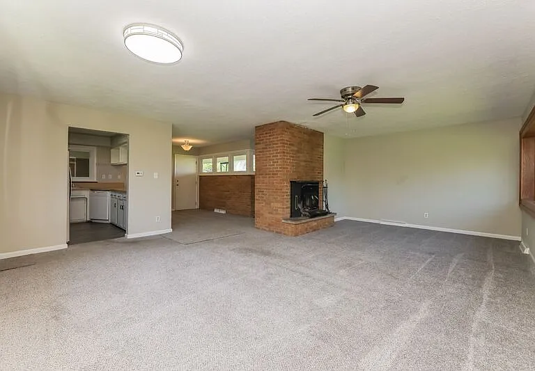5260 Springfield Jamestown Rd — Photo 4