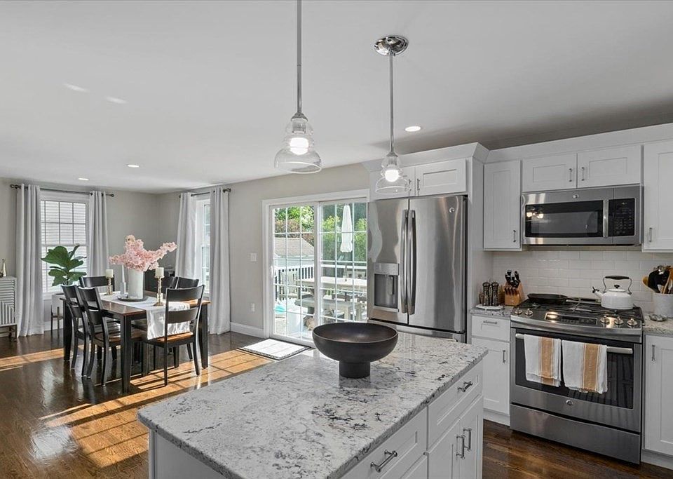 53 King St, Hanover, MA 02339 Zillow