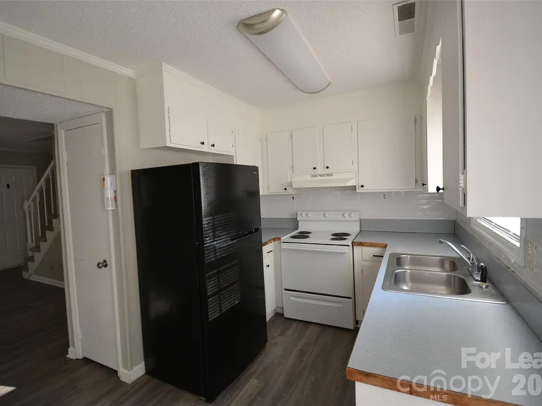 120 Ethel Dr #9 — Photo 5