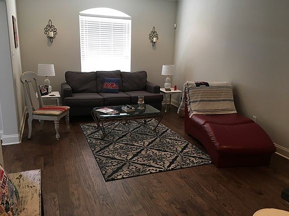 2nd image of 705 103 Farm View Dr