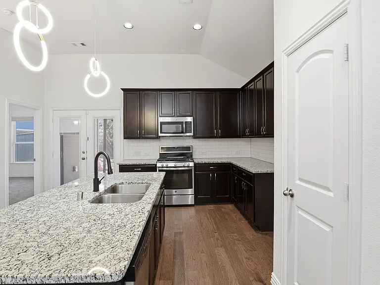 1517 Habersham St — Photo 17