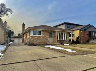 8032 N Wisner St, Niles, IL 60714