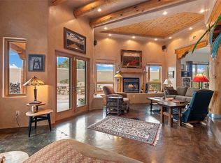 3 Avenida De Mercedes, Santa Fe, NM 87506