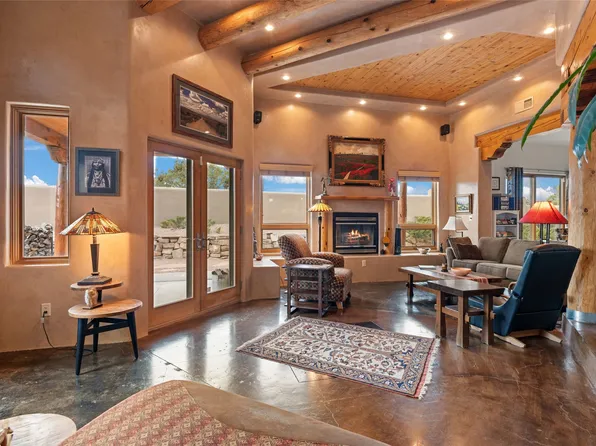 3 Avenida De Mercedes, Santa Fe, NM 87506