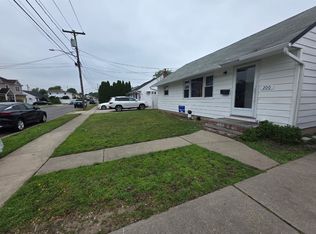 200 Ohio St, Hicksville, NY 11801