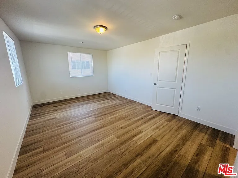 5919 Denver Ave #5919 — Photo 23