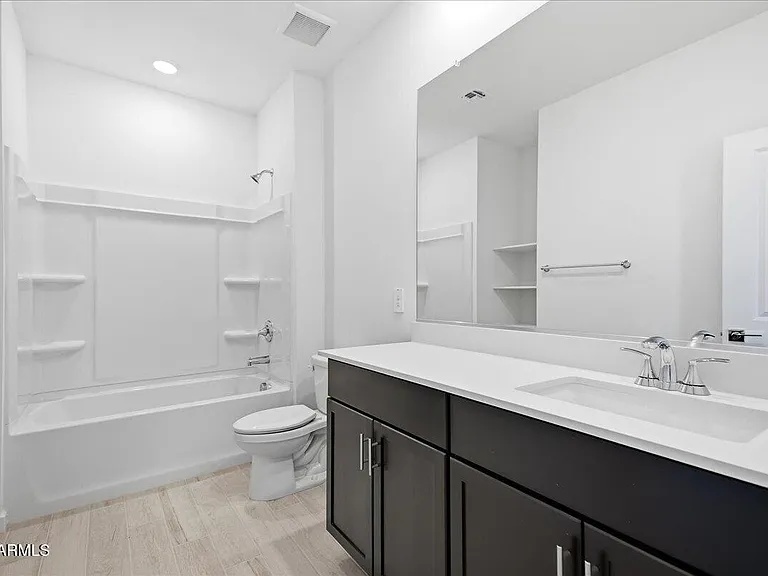 15875 W Cottontail Ln — Photo 49