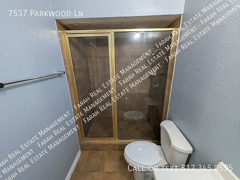 7537 Parkwood Ln — Photo 16