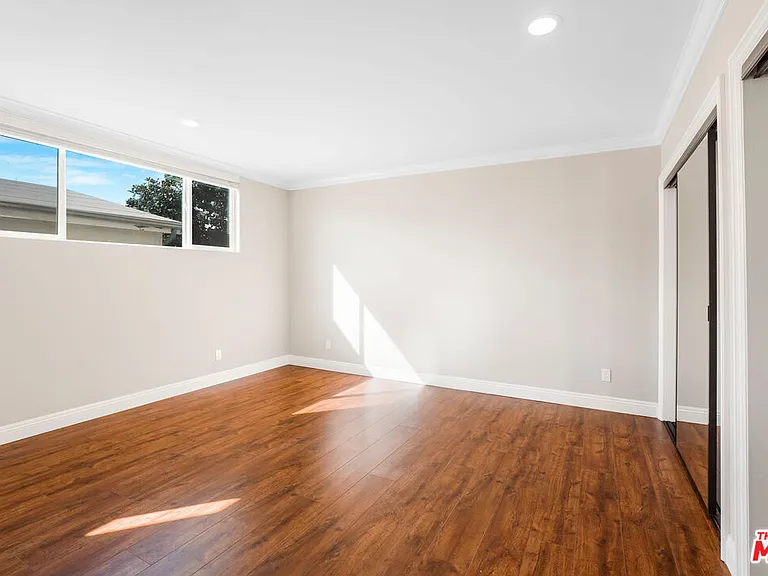 248 S Doheny Dr #6 — Photo 14