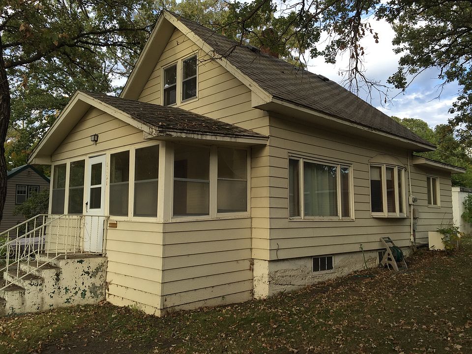 1st image of 1121 Roosevelt Ave