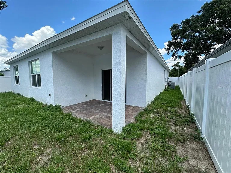 117 W Murphy St — Photo 4