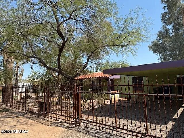 3 bed, 2.0 bath, 1338 sqft, $1,700 — Photo 3
