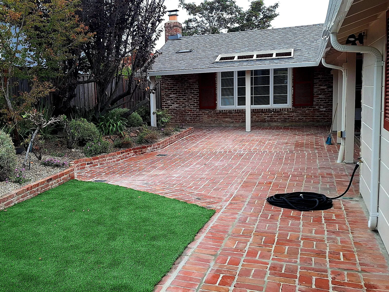 3 bed, 1800 sqft, $7,980 — Photo 3