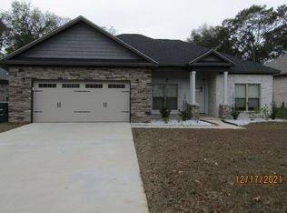 212 Savannah Dr, Enterprise, AL 36330
