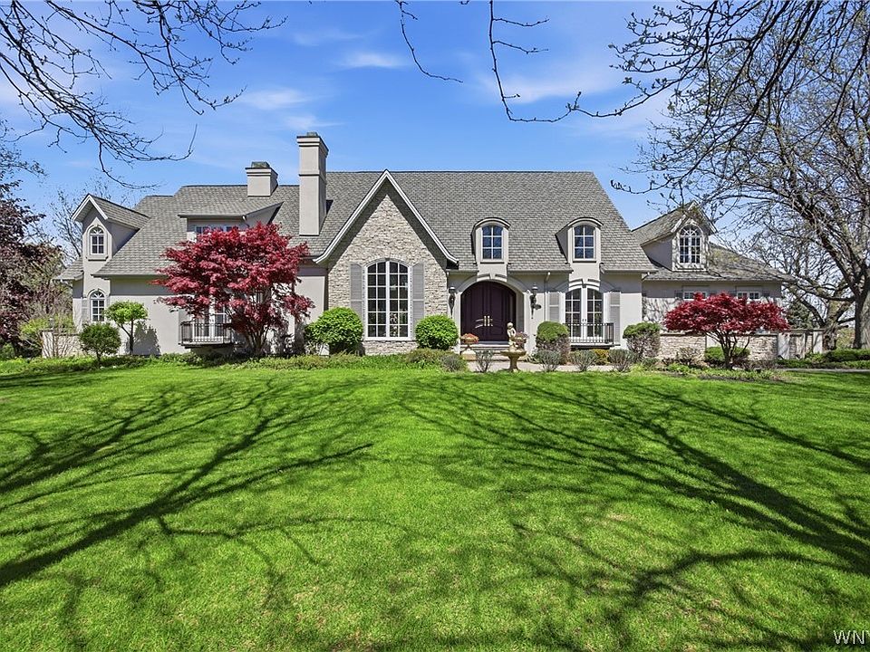 1st image of 224 Village Pointe Ln