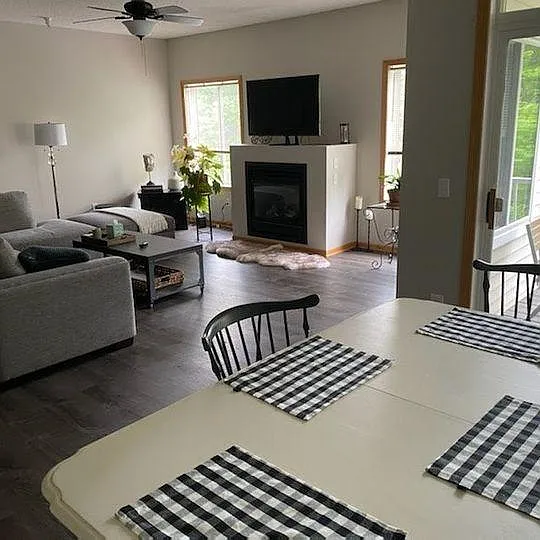 3505 Abercrombie Ln — Photo 1