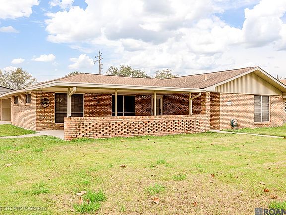 2nd image of 1016 E Fabian St