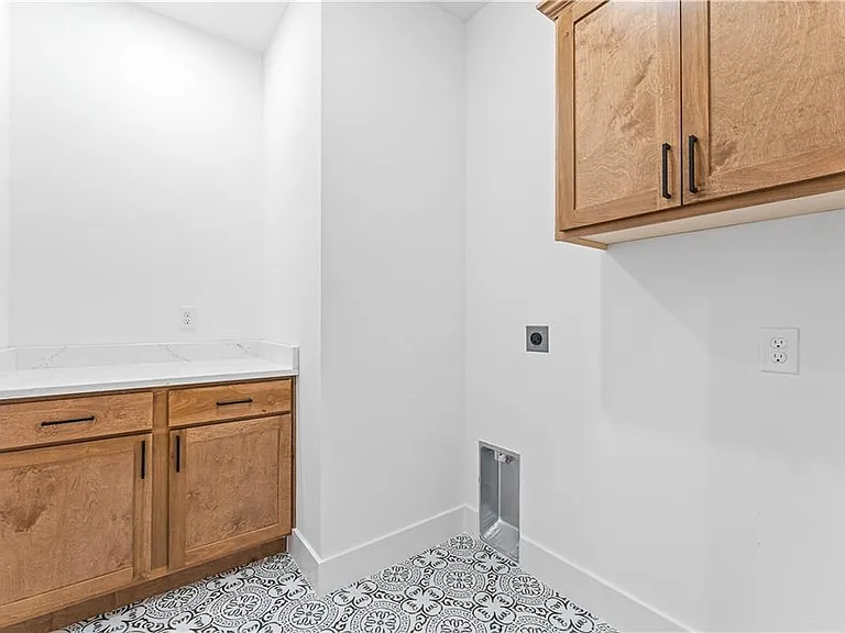 16 Celtic Dr — Photo 11