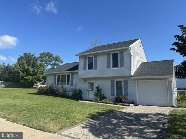 48 Georgetown Blvd, Barnegat, NJ 08005