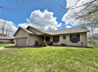 8917 Longview Dr, Stanwood, MI 49346