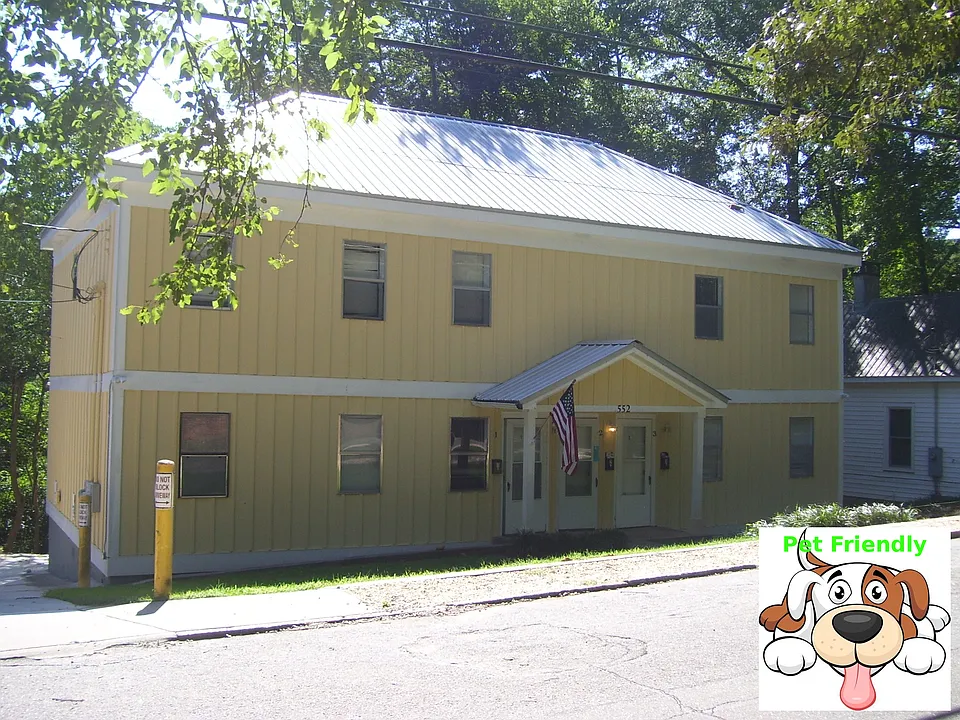 552 Pulaski St
