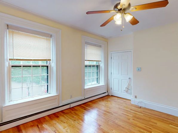 24 Joy St #2M