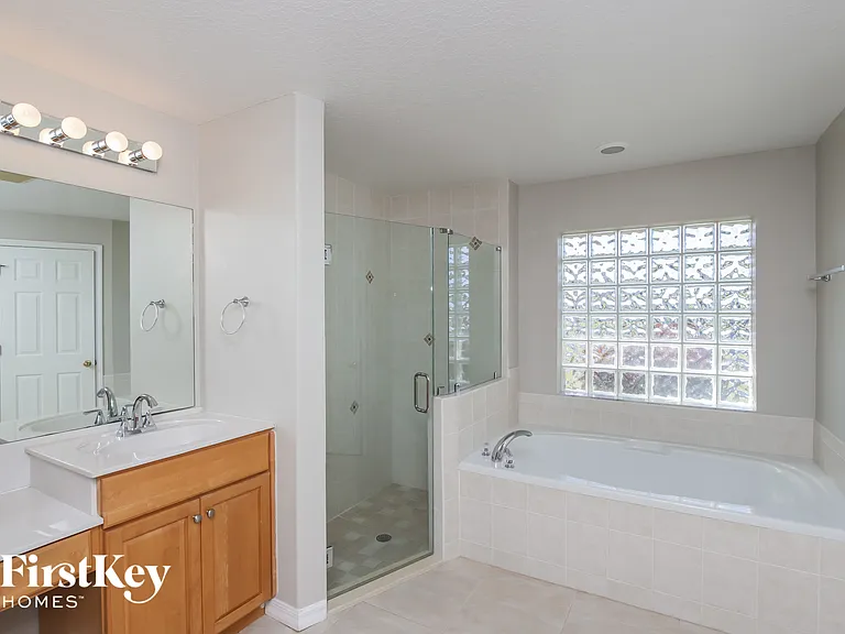 1347 Armory Dr NE — Photo 10