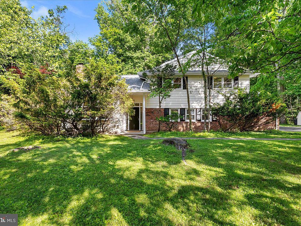 1st image of 72 Mason Dr
