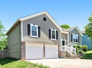 1508 NW Nolan Dr, Grain Valley, MO 64029