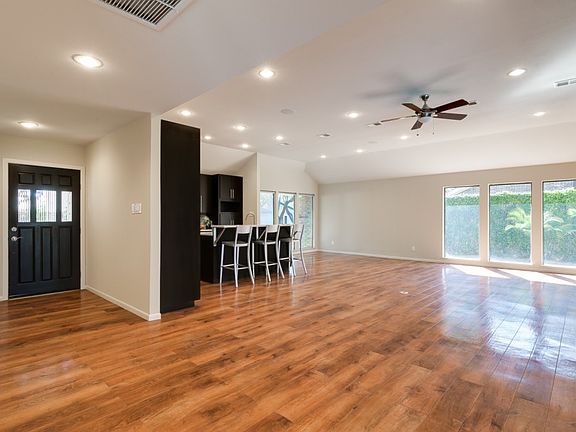 3rd image of 3108 Scenic Way Ave