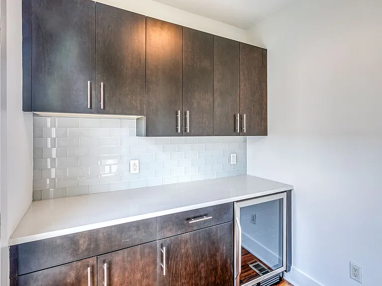 740 S Christopher Columbus Blvd #35 — Photo 16