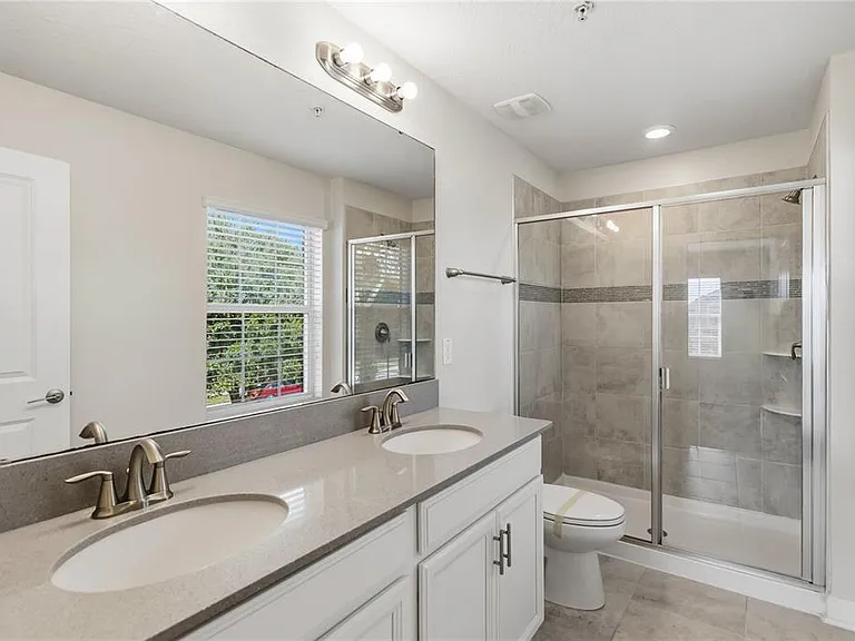 11686 Epic Ave — Photo 19