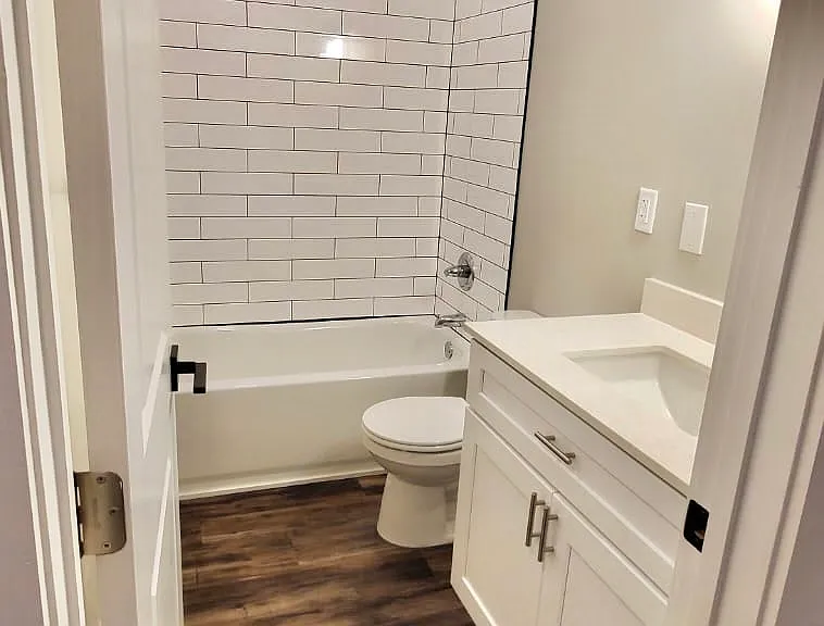 612 NW Fieldcrest Dr #A-J — Photo 13