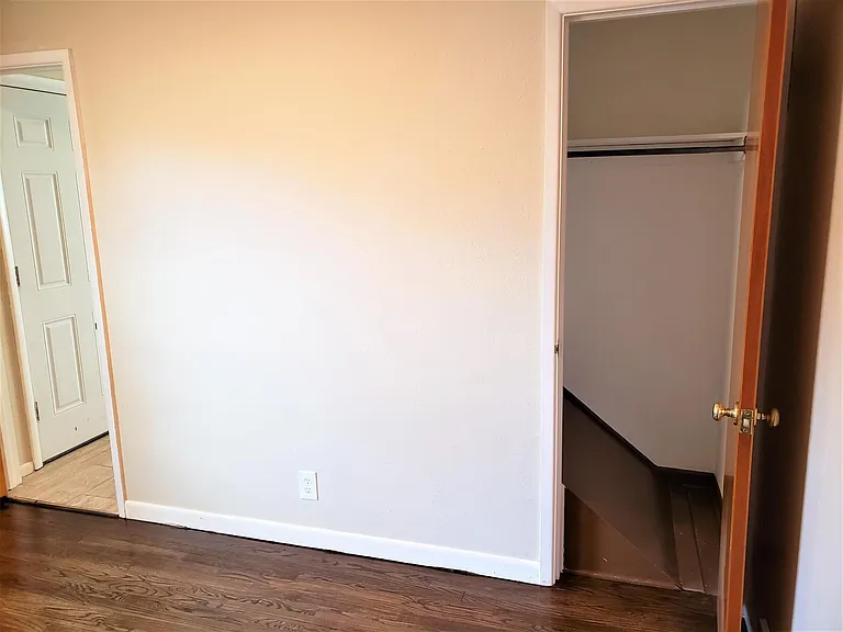5107 Sheila Dr — Photo 10