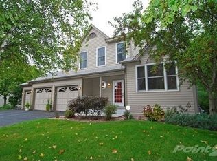 9912 Windsor Ter, Eden Prairie, MN 55347