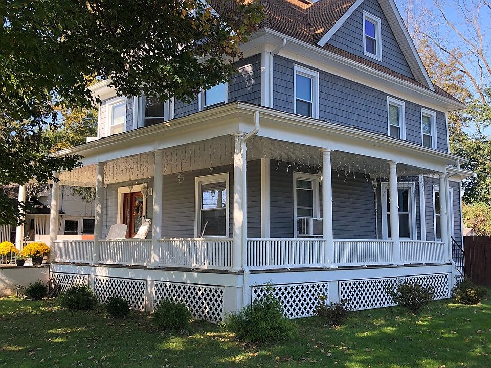 2nd image of 45 W Maple Ave