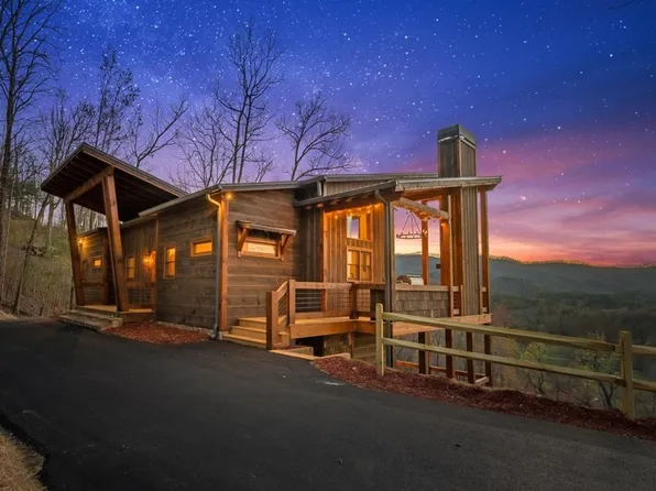 256 High Ridge Rd W, Blue Ridge, GA 30513