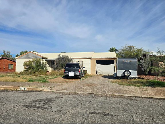 2nd image of 4021 E 4th St